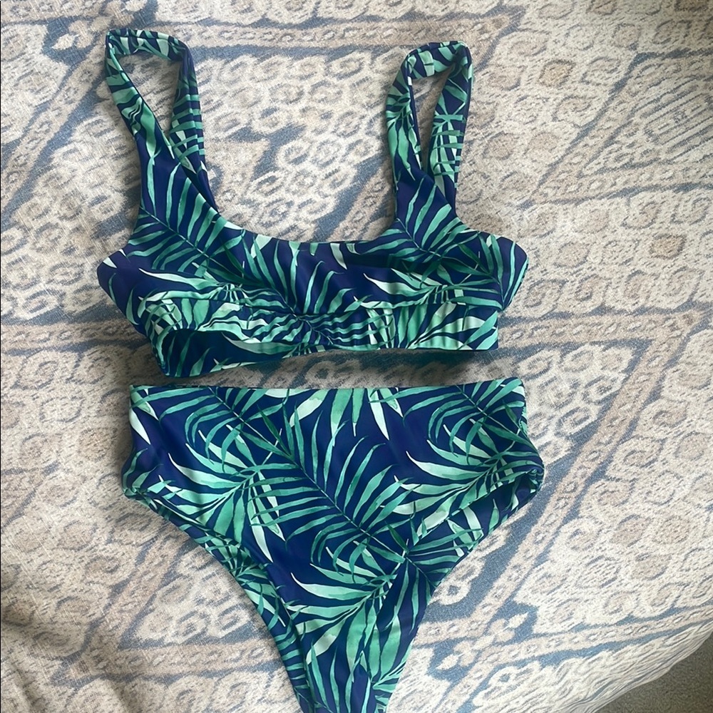 Tropical Leaf Print Bikini Set